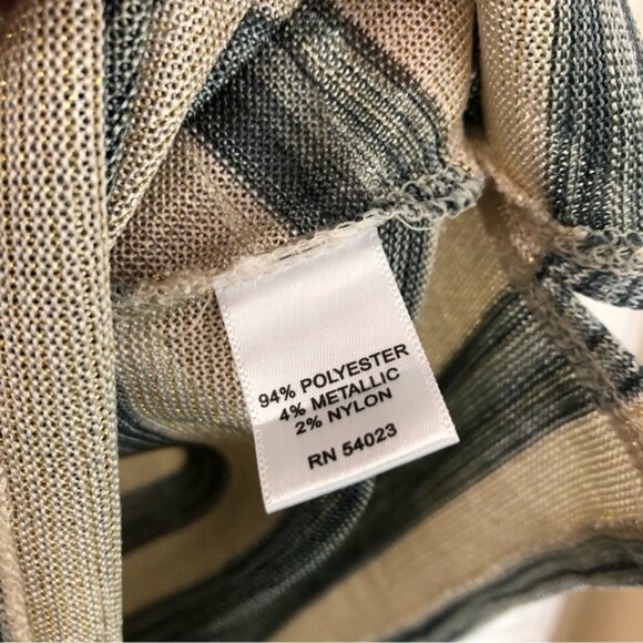 Banana Republic gold metallic women’s tank top - Picture 8 of 9